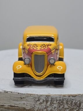1933 Ford Custom Delivery Hot Rod Johnny Lightning Yellow with Flame Graphics